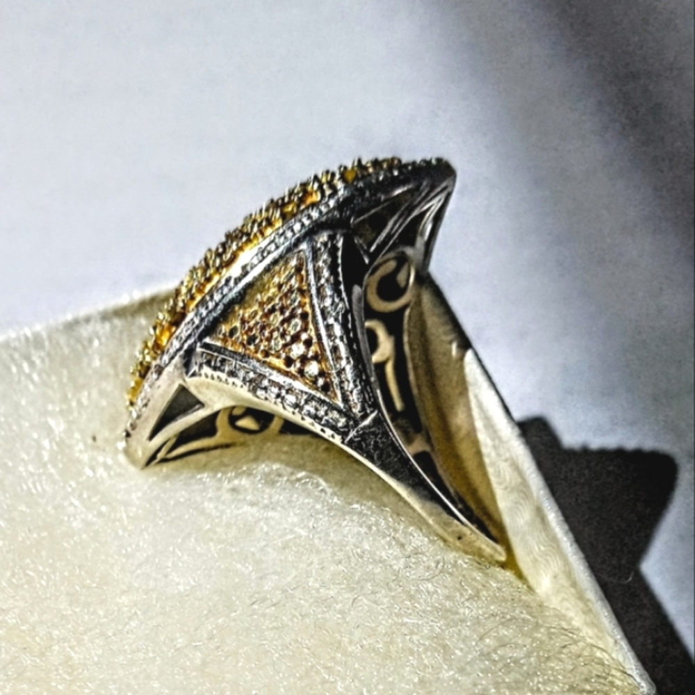 Diamond Ring - Picture 5 of 8